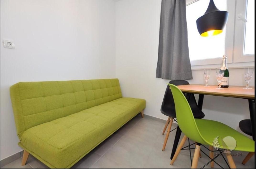 Apartmani Miranda Drasnice Exterior foto